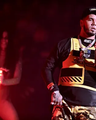 Anuel Aa Elmont