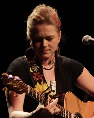 Crystal Bowersox Fairfield