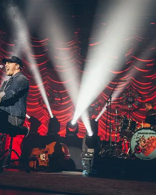 Gavin Degraw Holmdel