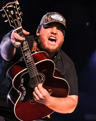 Luke Combs New York
