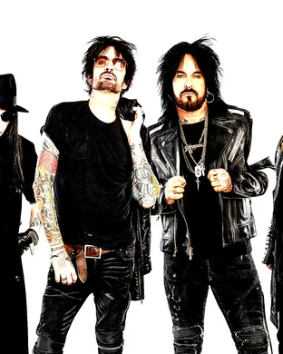 Motley Crue Holmdel