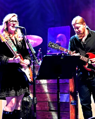 Tedeschi Trucks Band Bridgeport